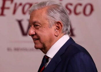 Pide AMLO ‘resistir’ a manifestantes del plantón contra SCJN