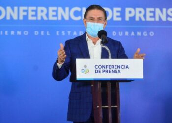 Vinculan a proceso a ex gobernador de Durango por violencia contra periodista