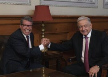 Monreal volvió a Palacio y descartó una ruptura con AMLO