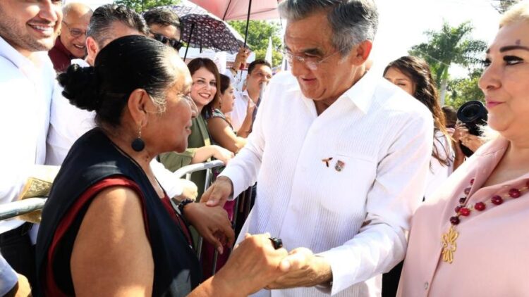 “Ahora sí hay gobernador”, le dicen colonos victorenses a Américo