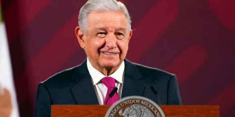 AMLO viajará a Chile para asistir al homenaje a Salvador Allende