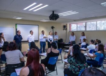 Aspirantes a ingresar a la UAT presentan examen Ceneval