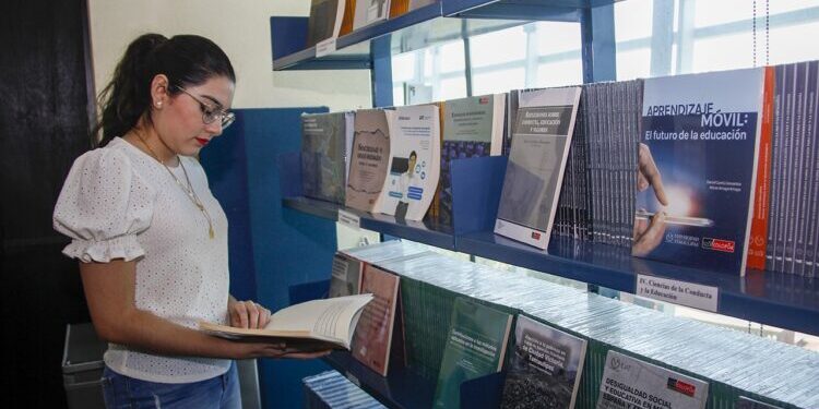 Incrementa la UAT producción editorial especializada de sus investigadores
