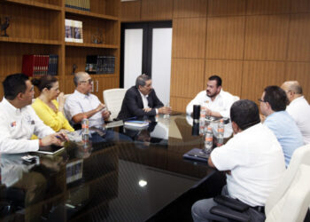 Designa rector a Marco A. Batarse Contreras secretario de Administración de la UAT