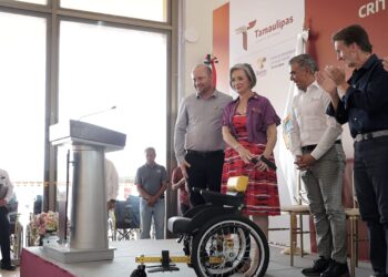 Recibe DIF Tamaulipas 20 sillas de ruedas especiales donadas por el CRIT Altamira