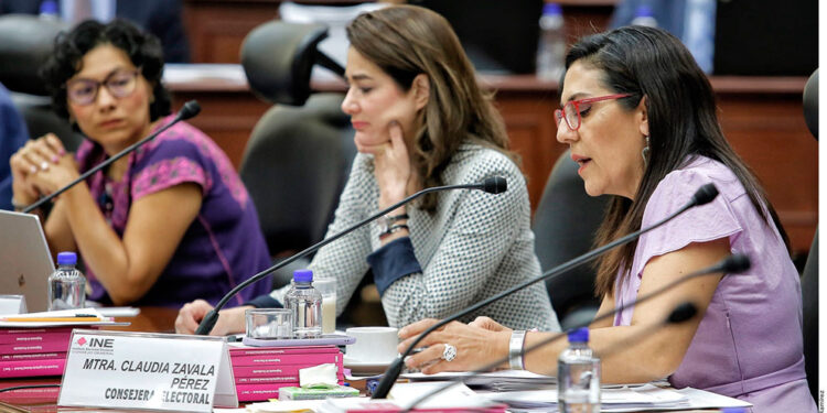 INE Impone Regulaciones a Aspirantes Presidenciales de Oposición a Petición de Morena