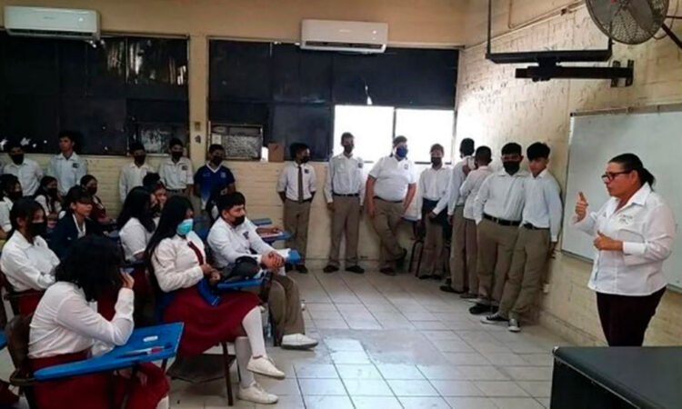 Organizaciones acusan falta de transparencia en el uso de recursos educativos