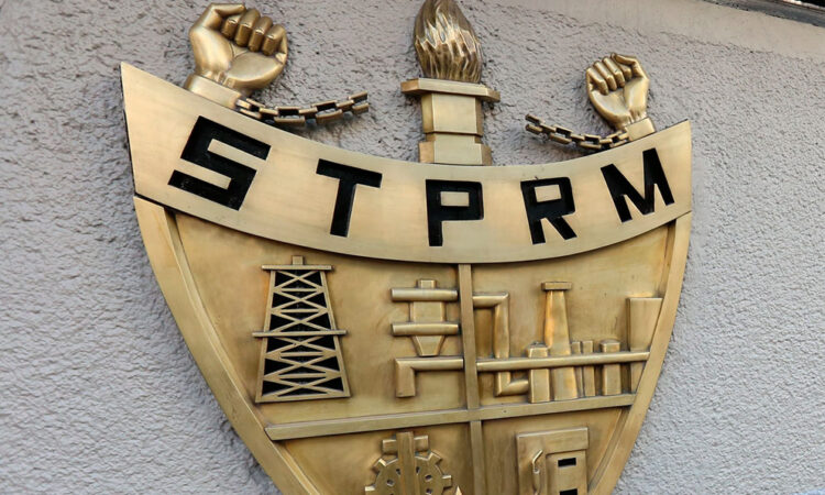 Negociaciones de aumento salarial con el sindicato petrolero