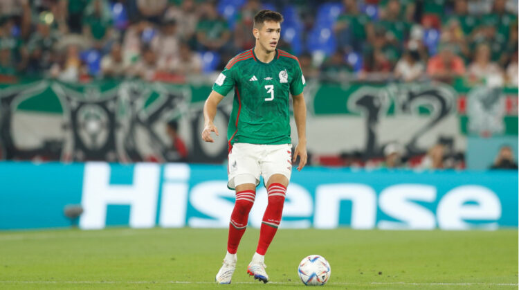 Club América se retira de la puja por César Montes