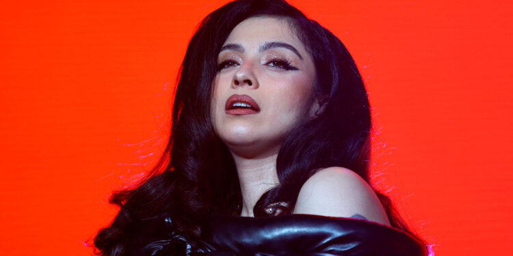 Mon Laferte a brillar en los latin Grammy con premio especial