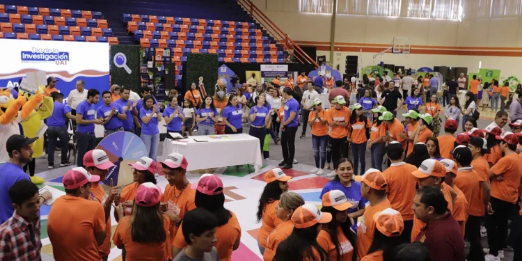 La UAT celebra el saber: ‘Día de la Investigación 2023’ ilumina a jóvenes