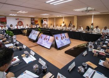 Evaluación a lo grande en la UAT, directores revisan avance de programas