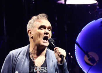 Morrissey Pilla dengue en México y pausa su gira