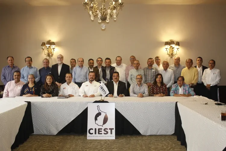 UAT y sector empresarial unen fuerzas por el desarrollo del sur de Tamaulipas