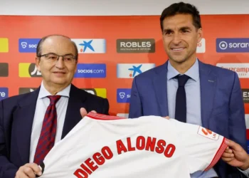 Diego Alonso se viste de Sevillista