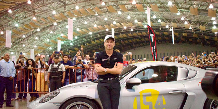 Patrick Dempsey acelera en Veracruz participará en la carrera Panamericana 2023