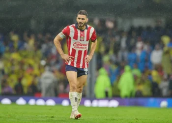 Tiembla el Rebaño: ¿Desencuentros en el campo marcan una crisis en Chivas?