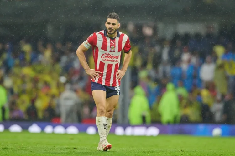 Tiembla el Rebaño: ¿Desencuentros en el campo marcan una crisis en Chivas?