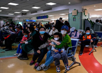 Brote de enfermedades respiratorias en China durará dos semanas