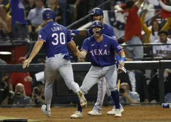 Texas Rangers es campeón de la Serie Mundial por primera vez