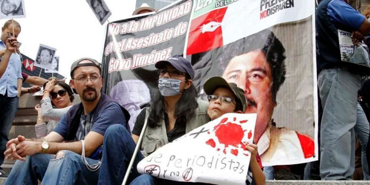 Dan prisión a presunto homicida de periodista en Veracruz