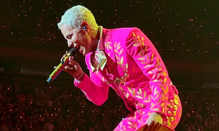 Christian Chávez de RBD asegura que televisa lo abandonó tras ‘salir del closet’