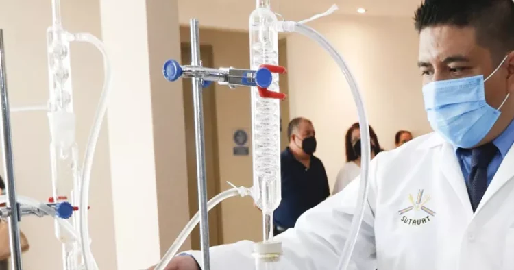 Destaca UAT incremento de docentes al SNI