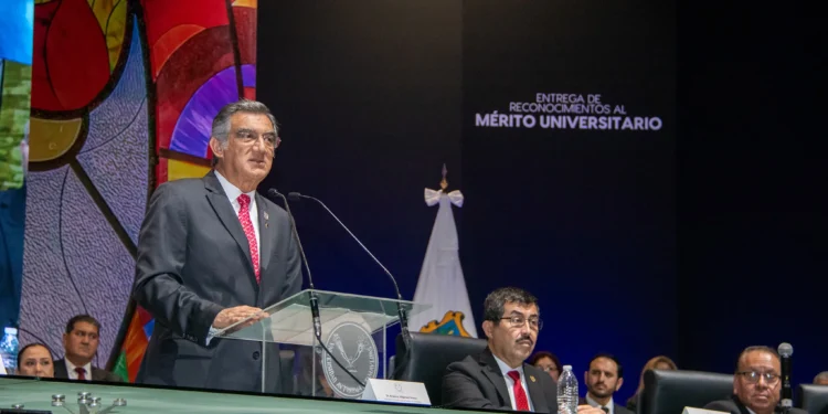 Reafirma el gobernador Américo Villarreal todo su respaldo a la UAT
