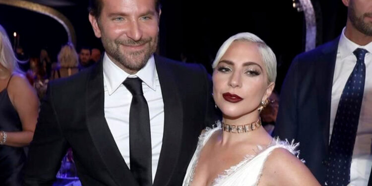 Acompaña Lady Gaga a Bradley Cooper en promoción de ‘Maestro’