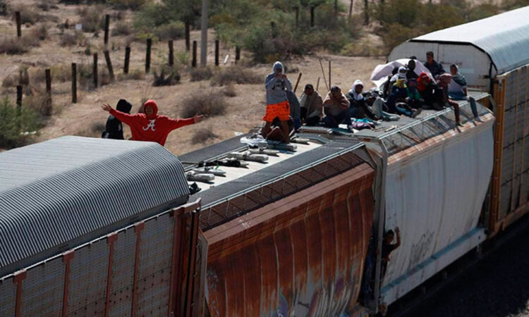 Piden en EU abrir paso al tren