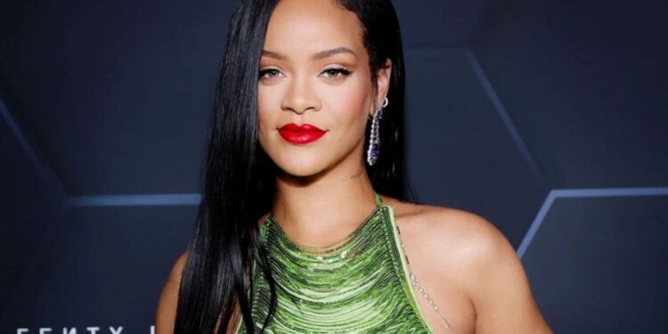 Anhela Rihanna tener una hija