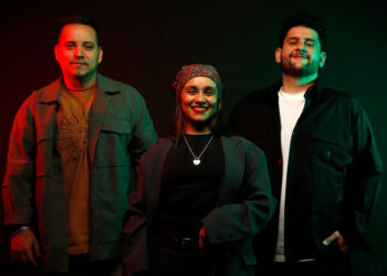 Cumple Matisse su sueño de lanzar disco navideño