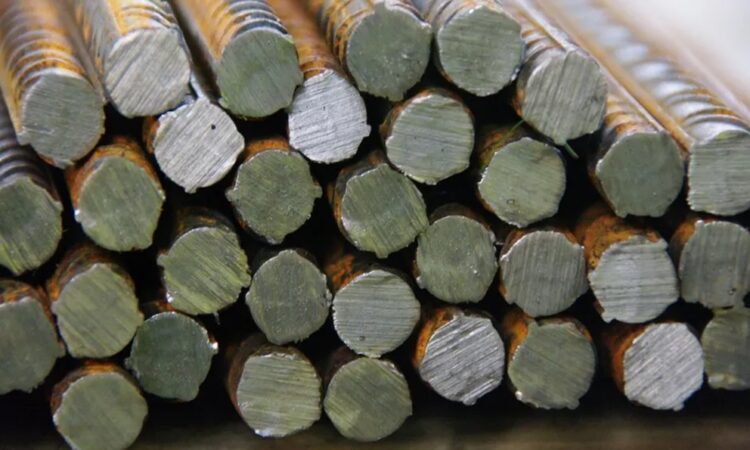 México impone aumento de aranceles a importaciones chinas de acero