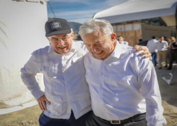 AMLO y Rubén Rocha Moya inauguran la presa Santa María