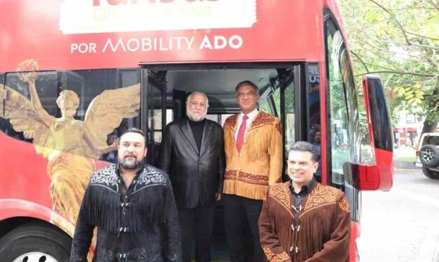 Exponen turismo de Tamaulipas en la CDMX en Turibús de la capital del país