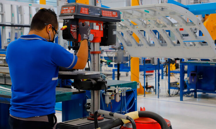 Salario mínimo aumenta 20% en 2024 con consenso de todos los sectores