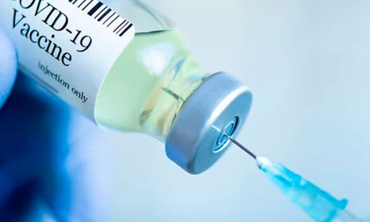 Hasta 2 mil pesos podría costar vacuna contra covid en farmacias