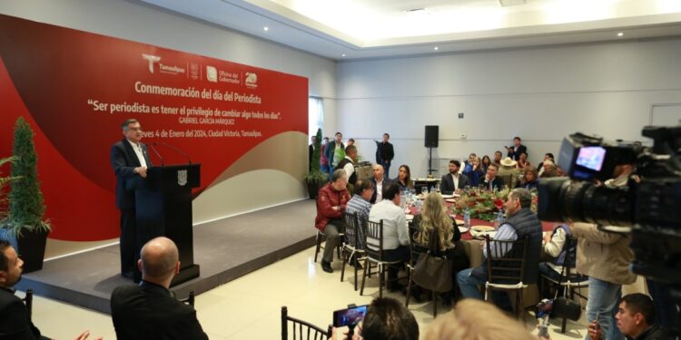 El periodismo veraz y crítico, necesario para un mejor gobierno: Américo