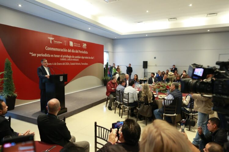 El periodismo veraz y crítico, necesario para un mejor gobierno: Américo