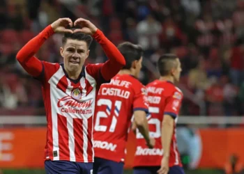 Chivas vence al Toluca y consigue su primer triunfo del año