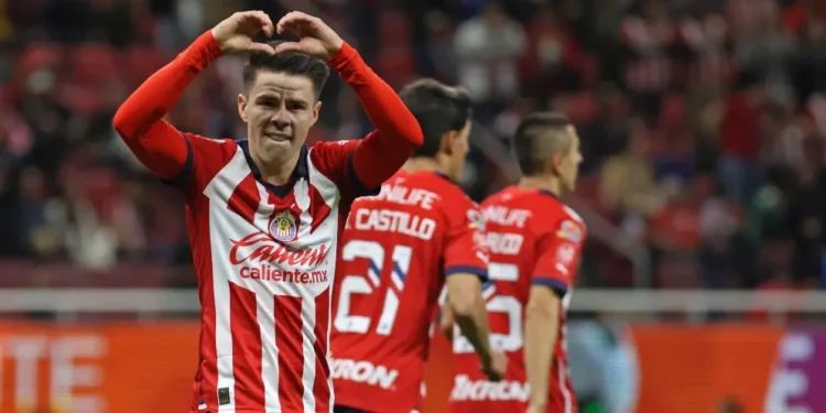 Chivas vence al Toluca y consigue su primer triunfo del año
