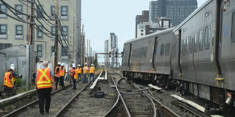 Choque de trenes en Nueva York deja 8 personas heridas
