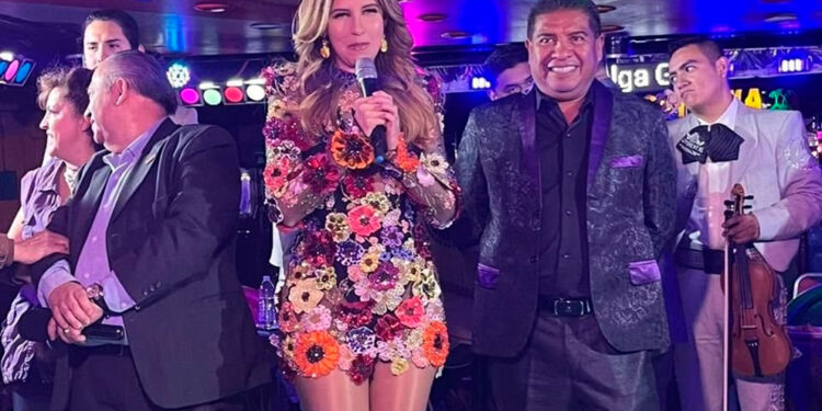 Coronarán a Raquel Bigorra como Reina del Mariachi