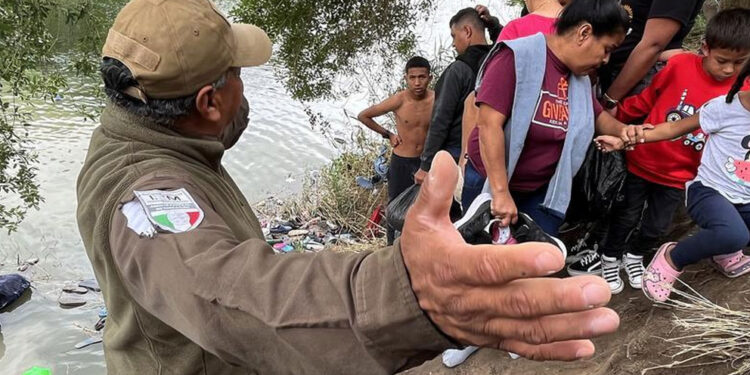 INM recupera 73 migrantes en peligro en la frontera norte con EU
