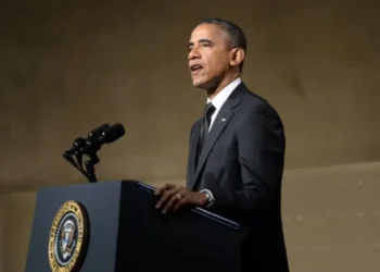 Barack Obama pide salvar la Tierra antes que colonizar Marte