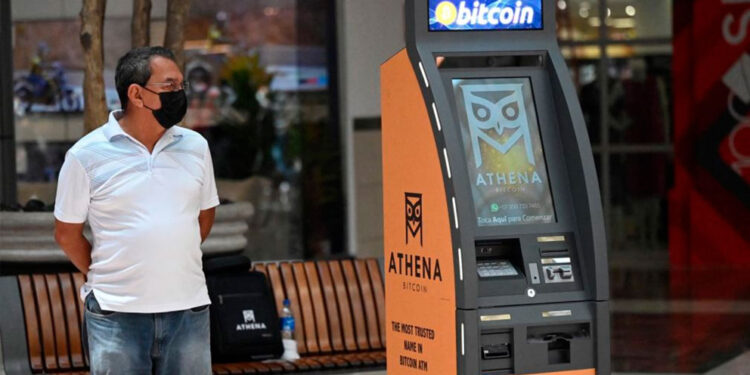 El Salvador almacena $406.6 millones en Bitcoin en bóveda física