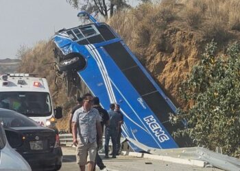 Tragedia en la autopista México-Puebla: Volcadura de autobús deja saldo preliminar de víctimas