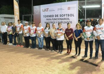 Inaugura el rector Dámaso Anaya el Torneo de softbol para Funcionarios, Maestros y Empleados de la UAT