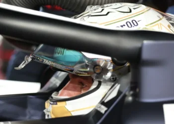 Verstappen elogia a Checo