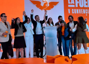 Asume Máynez dirigencia de MC